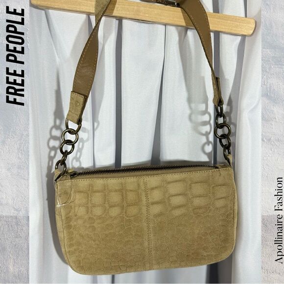 FREE PEOPLE ALANNA CRIC TEXTURED SHOULDER BAG IN BEIGE NEW - Picture 2 of 4